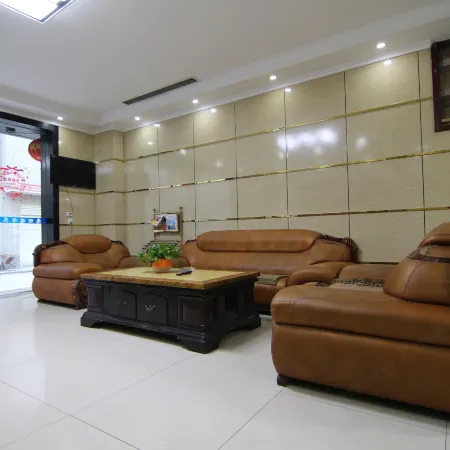 Hejin Junyue Business Hotel Отели в г. Хэцзинь