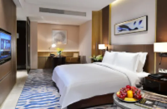 大連體育中心皇冠假日酒店（大連北站店）