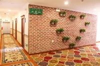 Tangla Town Holiday Hotel
