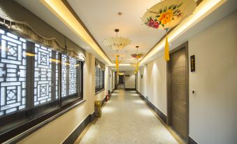 Hetian Inn (Tai'erzhuang Ancient City Water View Hotel)
