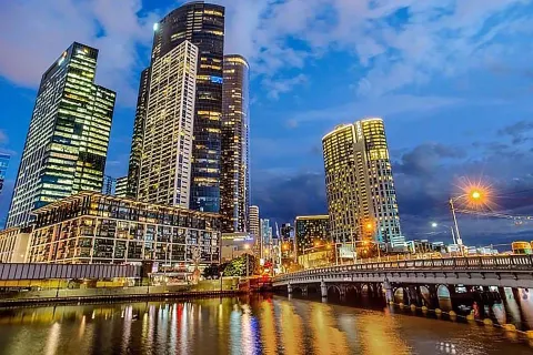 플래티넘 아파트먼츠 앳 프레시워터