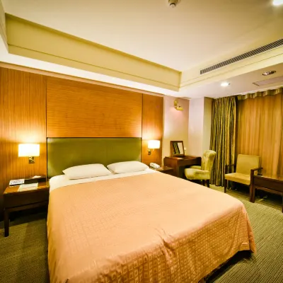Sunrise Business Hotel - Tamsui Hotel dekat Benteng Hobe