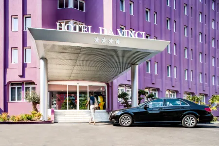 Hotel Da Vinci Отели рядом с достопримечательностью «Monumento Ai Carabinieri»