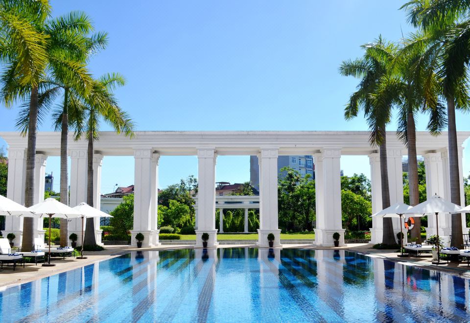 3. 인도차인 팰리스..