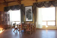Hexing Hotel, Buck, Chitaijiang