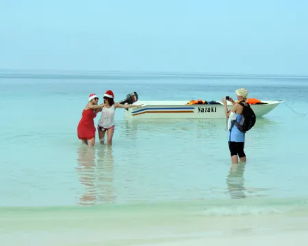 Nazaki Luxury Beach Hotel Hotels in Gan