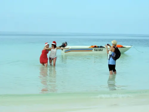 Nazaki Luxury Beach Hotel Hotels in Gan