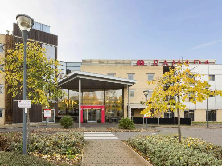 Ramada by Wyndham London North M1