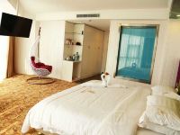 桐柏威尔凯琳创意酒店 - 浪漫大床房
