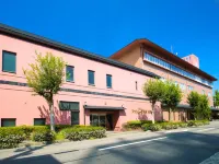 Ayaha Lakeside Hotel Hotels in 