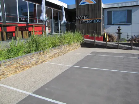 Top of the Town Motor Inn Отели в г. Тилба Тилба