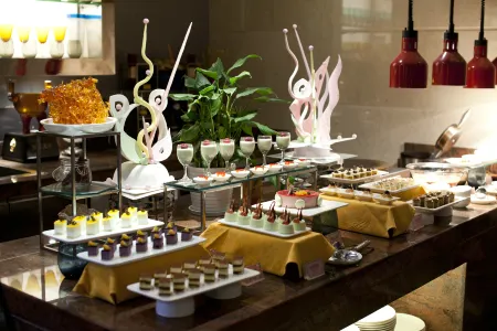 Haoting International Hotel Отели рядом с достопримечательностью «Liuwei Port»