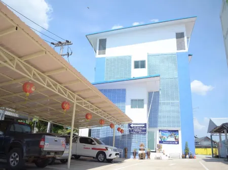 Tulip Place Отели рядом с достопримечательностью «Wat Chong Lom»