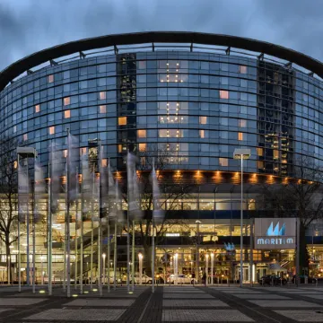 Maritim Hotel Frankfurt Отели рядом с достопримечательностью «Аквапарк "Ребштокбад"»