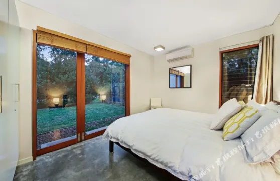 珀爾比奇玻璃房