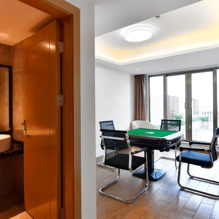 Ocean Rise Hotel
