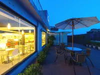 Hotel Purity Hotels near Dahan Bridge
