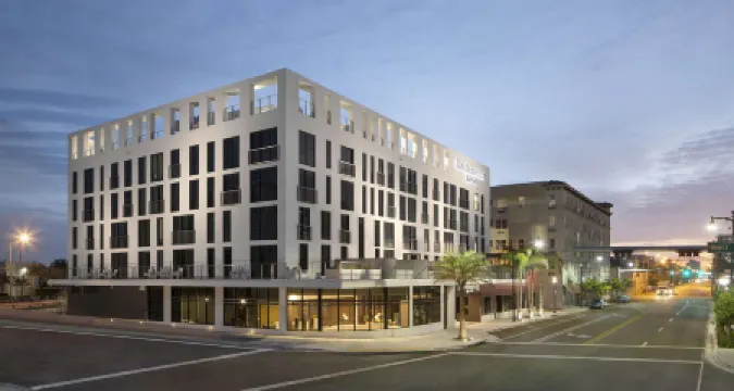 Residence Inn Miami Beach South Beach Отели в г. Майами-Бич