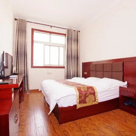 Yuanlan Xinglong Hotel
