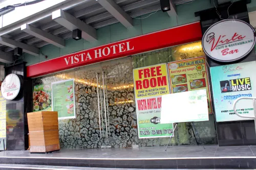 Vista Hotel Cubao - Barer