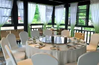 Sun Valley Expert Building Hotels in Xinning
