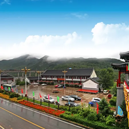 Jinshuiwan Hot Spring Resort