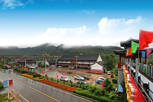 Jinshuiwan Hot Spring Resort Hôtels à : Longhua