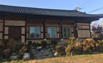 Seorak Village Pension Yangyang
