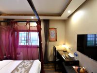 东方圣达文化酒店(北京南锣鼓巷后海店) - 纱幔浴缸大床房