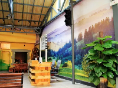 Dian Yue station Hotels in Mengzi