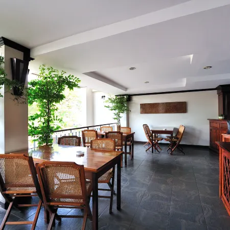 Lao Orchid Hotel Отели рядом с достопримечательностью «Ват Чан»
