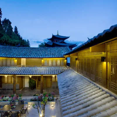 花自在·雪山逸享·空中花園360°高空度假別院（麗江古城四方街店） 木府附近的飯店