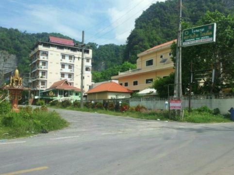 โรงแรมตะวันไท