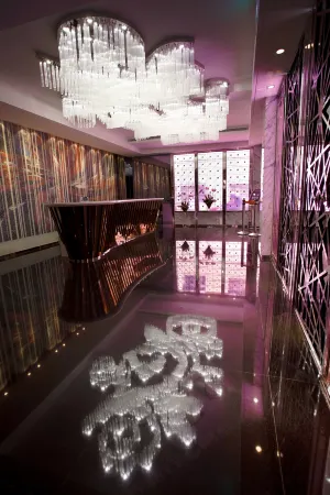 Royal Group Hotel Ho Yi Branch Отели рядом с достопримечательностью «Yicheng Guandi Temple»