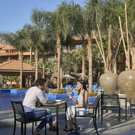 Dusit Thani LakeView Cairo