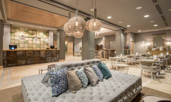 Vincci Lys Hotel