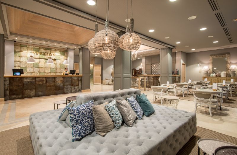 Vincci Lys Hotel