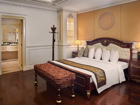 Phnom Penh Hotel