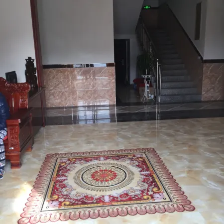 Longhushan Shunfeng Inn