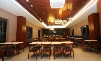 U-Hotel (Shenzhen Fuyong Metro Station)