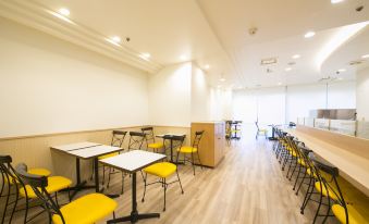 Hotel S-Plus Hiroshima Peace Park