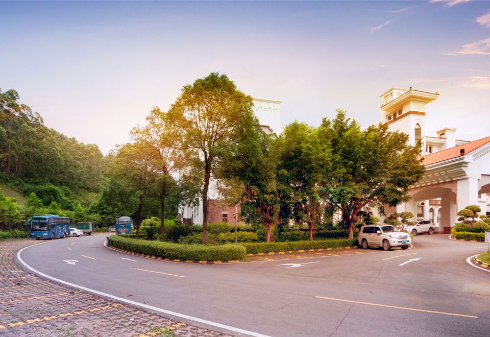 Zhaoqing Senlan Yunhai HotelHotel Overview