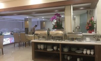 8. Saigon K..