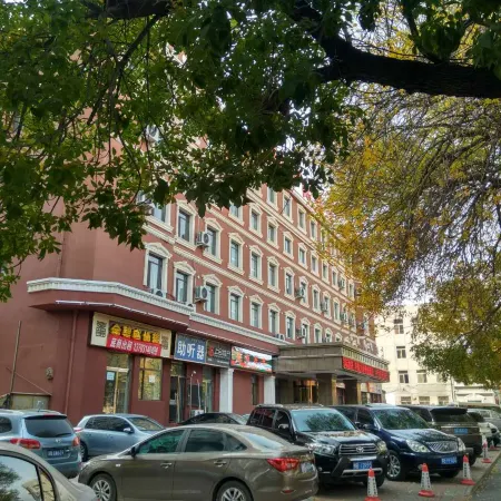 Chengde Ze Yi Business Hotel