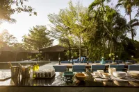 Anchan Resort at Bangtao Beach 방타오 비치 호텔