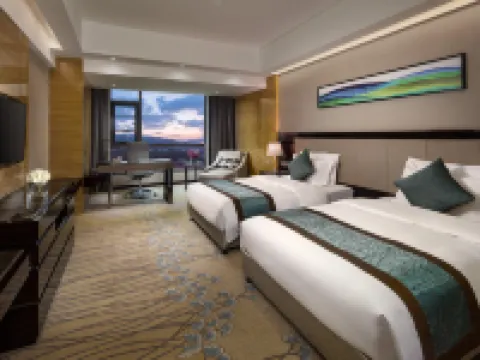 Ramada by Wyndham Huize Hoteles en Huize