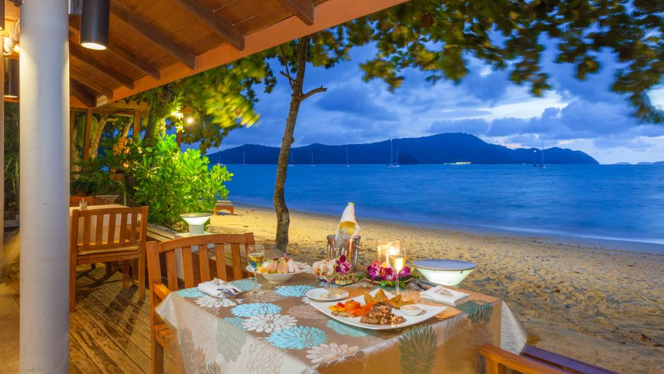 บาย เดอะ ซี