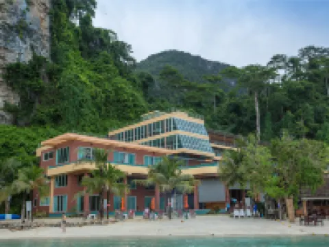 พีพี คลิฟ บีช รีสอร์ท โรงแรมในเกาะพีพี