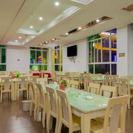 Marvelous Land Hotel