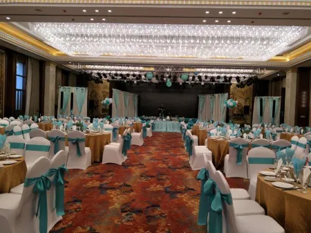 Feilong Hotel Отели рядом с достопримечательностью «Qinghua Cave»